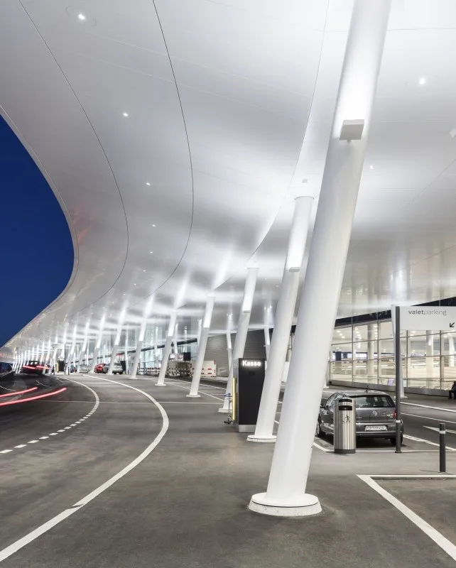 Zurich Airport · ZRH